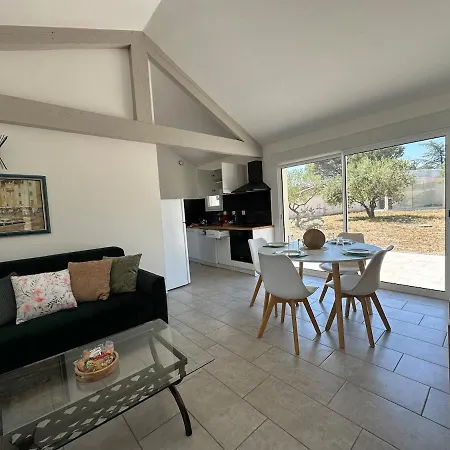 Vakantiehuis Maison Pour 4 Avec Clim Et Parking Villeneuve-lès-Avignon