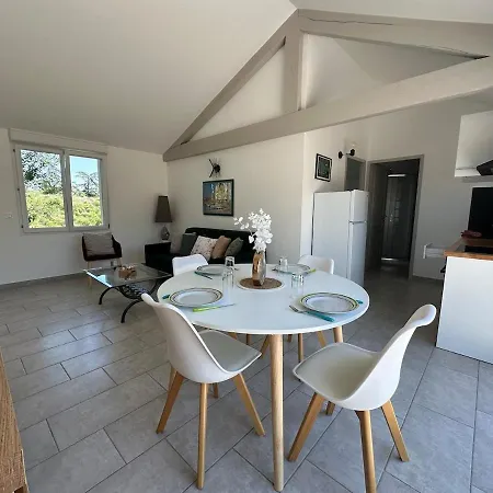 Vakantiehuis Maison Pour 4 Avec Clim Et Parking